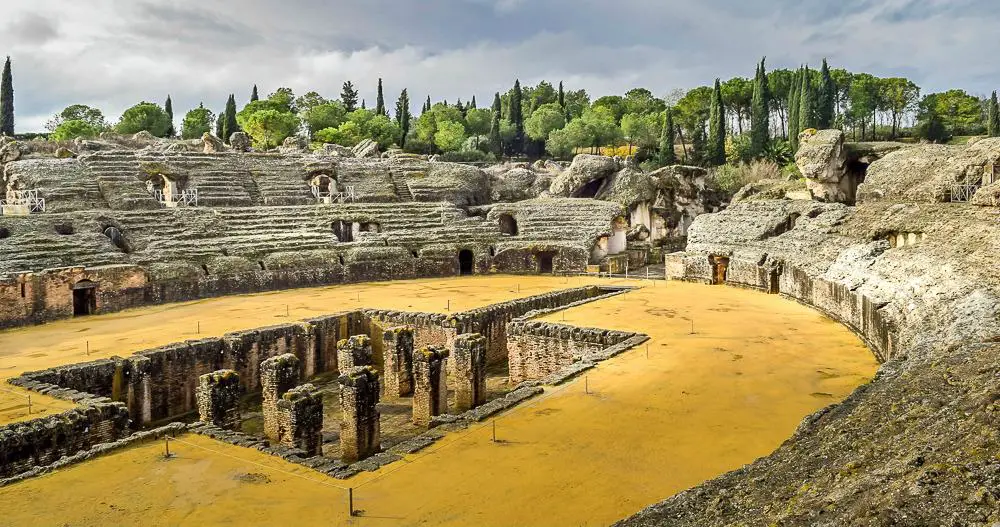 Game of Thrones Spain tours Italica